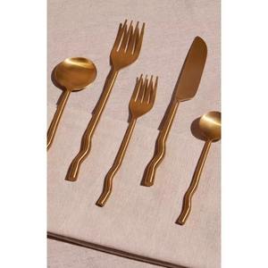 Ensemble de couverts écologiques en acier inoxydable, ajoute une touche raffinée à chaque table, bords lisses pour un confort optimal lors des longues repas, durable - Product Image 2