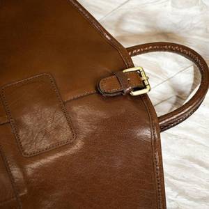 Sac de transport pour costume en cuir véritable fait main, léger et de luxe, avec fermeture éclair robuste, idéal pour les voyages décontractés, vente en gros - Product Image 3