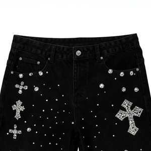 โรงงานผลิตกางเกงยีนส์ขาสั้นประดับเพชรจำนวนมาก รับผลิตแบบ OEM จัดหาสินค้าทั่วโลกสำหรับผู้ค้าปลีก ผู้ค้าส่ง และผู้จัดจำหน่าย - Product Image 3