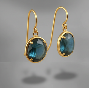 ต่างหูเงินแท้ 925 ชุบทอง 18K ประดับลาบราโดไรต์ ขนาด 10 มม. พลอยธรรมชาติทรงหยดน้ำ เครื่องประดับอินเดีย ราคาขายส่ง - Product Image 1