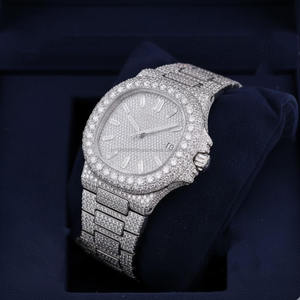 Montre personnalisée en moissanite VVS1 |   Diamants de couleur E D F |   Acier inoxydable glacé |   Testeur Approuvé |   Vana Jewels |   10 Bar Luxury Fashion - Product Image 2