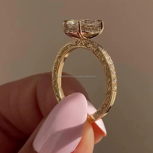 แหวนหมั้นเพชรโมอิสซาไนต์ทรงรี สไตล์วินเทจ เงินแท้ 925 ประดับแบบ Prong Set แหวนแต่งงานสไตล์อาร์ตเดโค ของขวัญครบรอบสำหรับผู้หญิง - Product Image 6