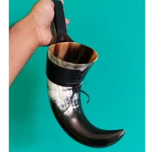 Corne à boire de guerrier Viking en corne de bœuf naturelle, écologique, faite à la main, style médiéval, pour hydromel et bière - Product Image 2