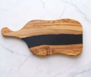 Nouvelle planche à fromage en bois naturel avec poignée en résine noire, plateau de service et de découpe, best-seller - Product Image 1