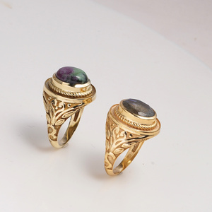 Anillo de Zoisita Rubí Natural con Cabujón, Anillo Dorado de Estilo Vintage, Joyería Hecha a Mano, Regalo Único para Mujer, Diseño Elegante - Product Image 5