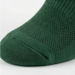 Green <b>Crew</b> <b>Socks</b> 100% Cotton Breathable Solid Color Knitted Regular Style For Adults Summer Casual Wear - Product Image 6
