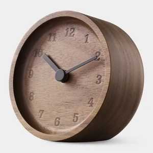 Reloj de Escritorio de Metal Vintage con Pedestal, Acabado Plateado Antiguo, Reloj de Mesa Silencioso de Cuarzo, Reloj Despertador para Mesa de Noche, para Hogar u Oficina - Product Image 4