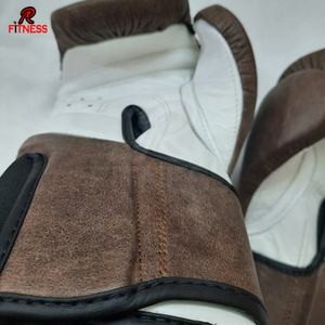 Gants de boxe en cuir de vachette pour hommes, fermeture auto-agrippante, antidérapants, teintes métalliques, personnalisables, équipement de fitness RC, équipement d'arts martiaux - Product Image 5