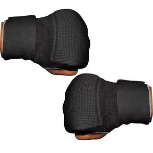 Guantes de Boxeo de Cuero Personalizados con Almohadillas de Gel Integradas, Absorción de Humedad y Correa de Muñeca Ajustable - Guantes de Entrenamiento Todo en Uno - Product Image 1