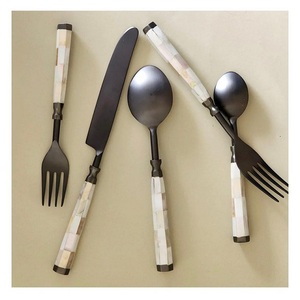Ensemble de couverts de restaurant modernes en acier inoxydable noir plaqué avec manche, couteau, cuillère, fourchette, vaisselle, couverts de table - Product Image 4