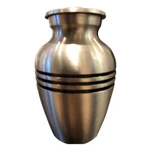 Urne funéraire de style européen pour cendres humaines, dernière collection 3 courbes, en étain antique, pour adultes, avec base, artisanat métallique - Product Image 6