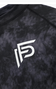 Camiseta de compresión negra para hombre – Ropa deportiva de manga larga para gimnasio y entrenamiento - Product Image 4