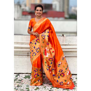 Sari de Seda Paithani Naranja con Diseño de Borde Grande de Estilo Mixto, Tejido con Hilo Zari, Ropa India y Pakistaní, Tejidos de Élite, 700g - Product Image 5