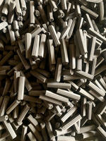 Briquettes de charbon hexagonales de qualité supérieure, 100% bois naturel, fabriquées à la machine, teneur en carbone fixe 80-90%, durée de combustion 4-6 heures, haute performance