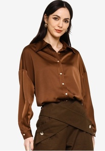 Chemisier décontracté ODM pour femme, élégant, à manches longues, en satin mat brodé, col épaules dénudées, grande taille, 100 % polyester - Product Image 2