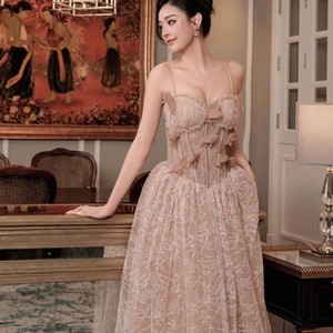 Elegante Vestido de Gala de Gasa Tejida Transpirable Estilo Vintage de Primavera con Escote Corazón, Tirantes Finos y Volantes Bordados - Product Image 5