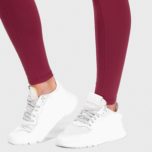 Conjunto deportivo elegante para mujer, ideal para entrenamiento deportivo y estilo de vida activo diario, para yoga y gimnasio. - Product Image 5