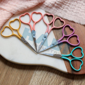 Tijeras de Alta Calidad con Cuchilla Afilada para Cortar Cinta, Tijeras de Uso Personal, Tijeras para Tejer al por Mayor, Herramientas de Bordado Personalizadas - Product Image 3