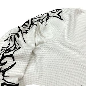 MIXED EMOTION Sudadera negra con cuello redondo y estampado completo pintado a mano, camiseta de manga larga - Product Image 3