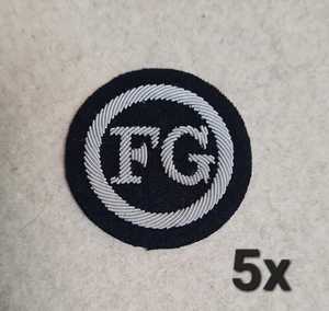 Patch brodé thermocollant en forme d'étoile avec feutre non tissé noir en PU et fil argenté pour vêtements - Product Image 5