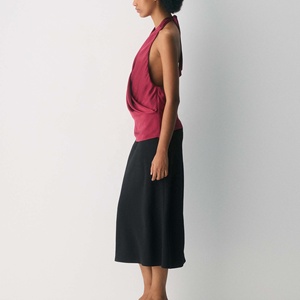 Haut formel pour femme à col licou, dos nu sexy, sans manches, coupe ample d'été, en satin, pour le bureau, personnalisable - Product Image 4
