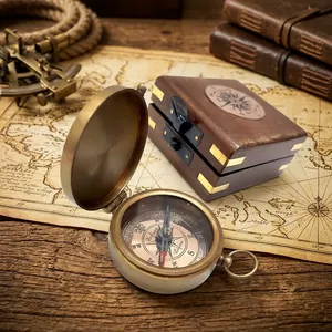 Boussole en laiton antique avec boîte cadeau en bois, boussole de navigation nautique, boussole de poche, boussole de voyage, cadeau décoratif - Product Image 3