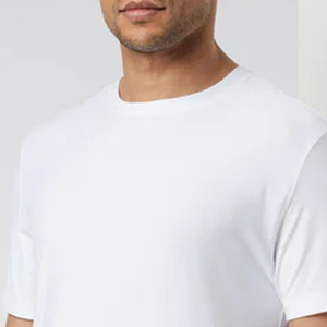 Camiseta de Cuello Redondo 2026 con Diseño de Logotipo Personalizado, Ajuste Moderno, Material Ligero y Transpirable, Esencial para el Uso Diario en Verano - Product Image 2