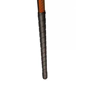 Palo de hockey de doble núcleo con agarre de gamuza antideslizante para rendimiento personalizado y potencia, ideal para campos de juego con clima húmedo. - Product Image 5