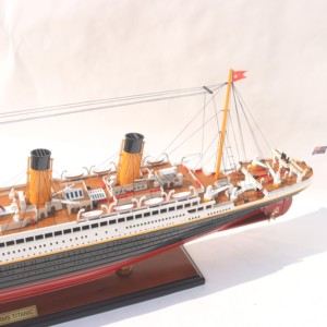 RMS TITANIC ÉDITION SPÉCIALE - Maquette en bois inspirée du navire de croisière américain - Product Image 4