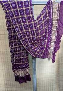 Dupatta Tradicional Hecha a Mano de Seda Gaji Pura con Diseño Bandhani Ghatchola - Product Image 4