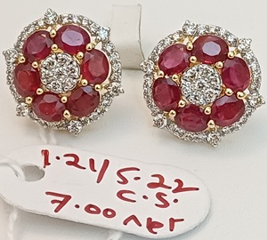 Boucles d'oreilles florales en or 14 carats avec rubis et diamants, bijoux en grappe de pierres ovales pour femme, cadeau de fête - Product Image 1