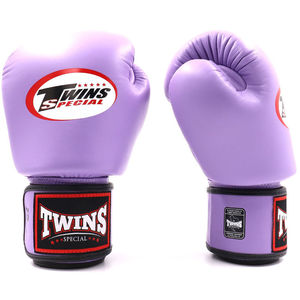 Gants de boxe Muay Thai style jumeaux en cuir de vachette premium avec logo personnalisé pour entraînement et sparring MMA - Product Image 3