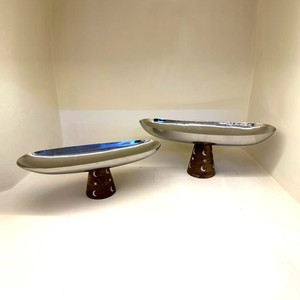 Ensemble de bols de service ovales en aluminium faits à la main avec support en bois incrusté de lune et d'étoiles pour une décoration élégante de la salle à manger et de la maison - Product Image 2