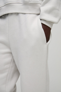 Pantalon de survêtement en molleton de coton blanc pour homme avec logo brodé sur la jambe droite, taille élastique, décontracté, pour l'automne - Product Image 2