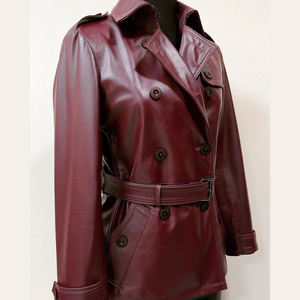 Veste de moto courte en cuir véritable pour femme – Blazer à fermeture éclair tendance pour le printemps et l'automne, style streetwear décontracté - Product Image 5
