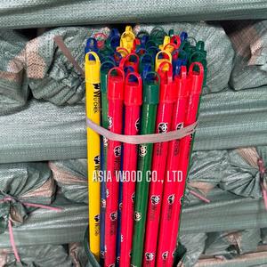 Vietnam manche de balai en bois entreprise meilleure vente PANDA Design brosse vadrouilles bâton PVC enduit propre maison jardin articles ménagers - Product Image 4