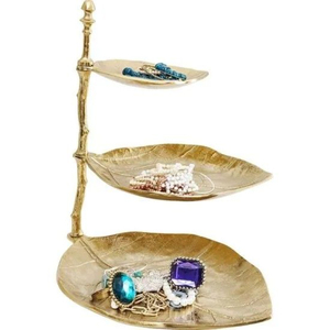 Support à gâteau à deux niveaux en métal avec surfaces en bois et décorations festonnées pour une présentation élégante, décoration d'intérieur à prix impressionnant - Product Image 6