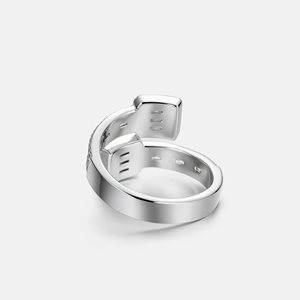 Anillo de Lujo Moissanite Elite King Hip Hop Plateado en Plata con Engaste de Garras DEF de 0.5 Quilates - Product Image 5