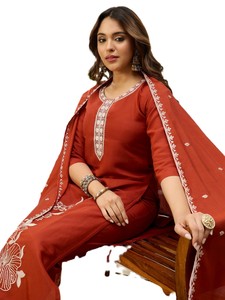 Ensemble 3 pièces Salwar Kameez droit en soie rouge brodé style romain pour femme RN, coupe régulière, séchage rapide, idéal pour les fêtes - Product Image 3