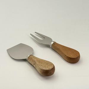 Ensemble professionnel de 2 couteaux à fromage avec manche en bois, kit trancheur et fourchette en acier inoxydable pour plateau de charcuterie - Product Image 4