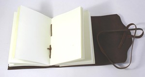 Carnet de notes personnalisé en cuir rigide – Journal de gratitude pour les voyages et la promotion d'entreprise - Product Image 4