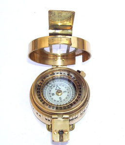 Bussola Nautica Vintage in Ottone con Quadrante Solare e Gnomone Pieghevole, Strumento di Navigazione Marittima Fatto a Mano, Bussola Tascabile Antica - Product Image 1