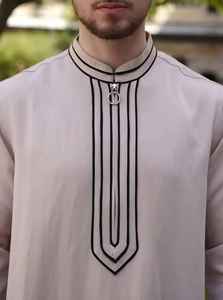 Túnica Tradicional Árabe para Hombre, Abaya de Poliéster Sólido, Mangas Largas, Bolsillos, Estilo Casual Étnico, Jubba con Cuentas, Elástico en Cuatro Direcciones - Product Image 5