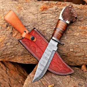 Couteaux de chasse en acier Damas faits main sur mesure de qualité supérieure avec manche en corne, finition polie, qualité industrielle, pour le camping en plein air, avec étui. - Product Image 3
