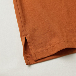 เสื้อยืดคอตตอนพรีเมียมเนื้อหนา สีส้ม ทรงโอเวอร์ไซส์ ไหล่ตก แบบเรียบ ไม่มีลาย พร้อมช่องด้านข้าง สำหรับผู้ชาย ใส่สบาย - Product Image 6