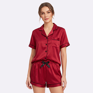 Ensemble de pyjama en satin de soie pour femme, short et haut à manches courtes, tenue de nuit boutonnée, vêtements de détente pour femme - Product Image 4