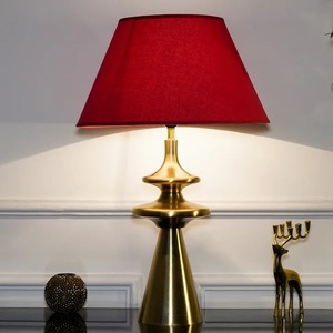 Lampe de table moderne simple en métal doré en forme de cône avec base E26, type C, AC, taille moyenne, lampe décorative pour salon, bureau - Product Image 3