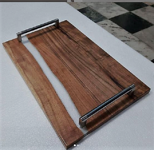 Plateau rectangulaire en bois et résine fait main de luxe avec poignée en acier inoxydable, résine bleue décorative pour la maison, le restaurant, le service de nourriture - Product Image 4