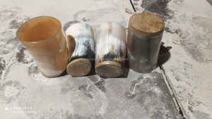 Vaso de Chupito de Cuerno de Buey Auténtico con Borde de Latón, Tallado a Mano con el Logotipo Vegvisir, Inspirado en los Vikingos, Base de Madera de Mango, Antiderrames - Product Image 6