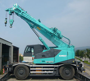 Grúa sobre Camión Kobelco Panther 250 Usada de <span class=keywords><strong>Summit</strong></span> Reach, Potente Equipo de Soporte Industrial de 25 Toneladas - Product Image 1